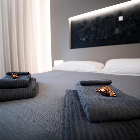 Hotel Lucrino 45 By Ale à Rome Extérieur photo