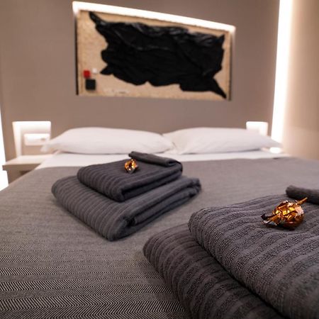 Hotel Lucrino 45 By Ale à Rome Extérieur photo