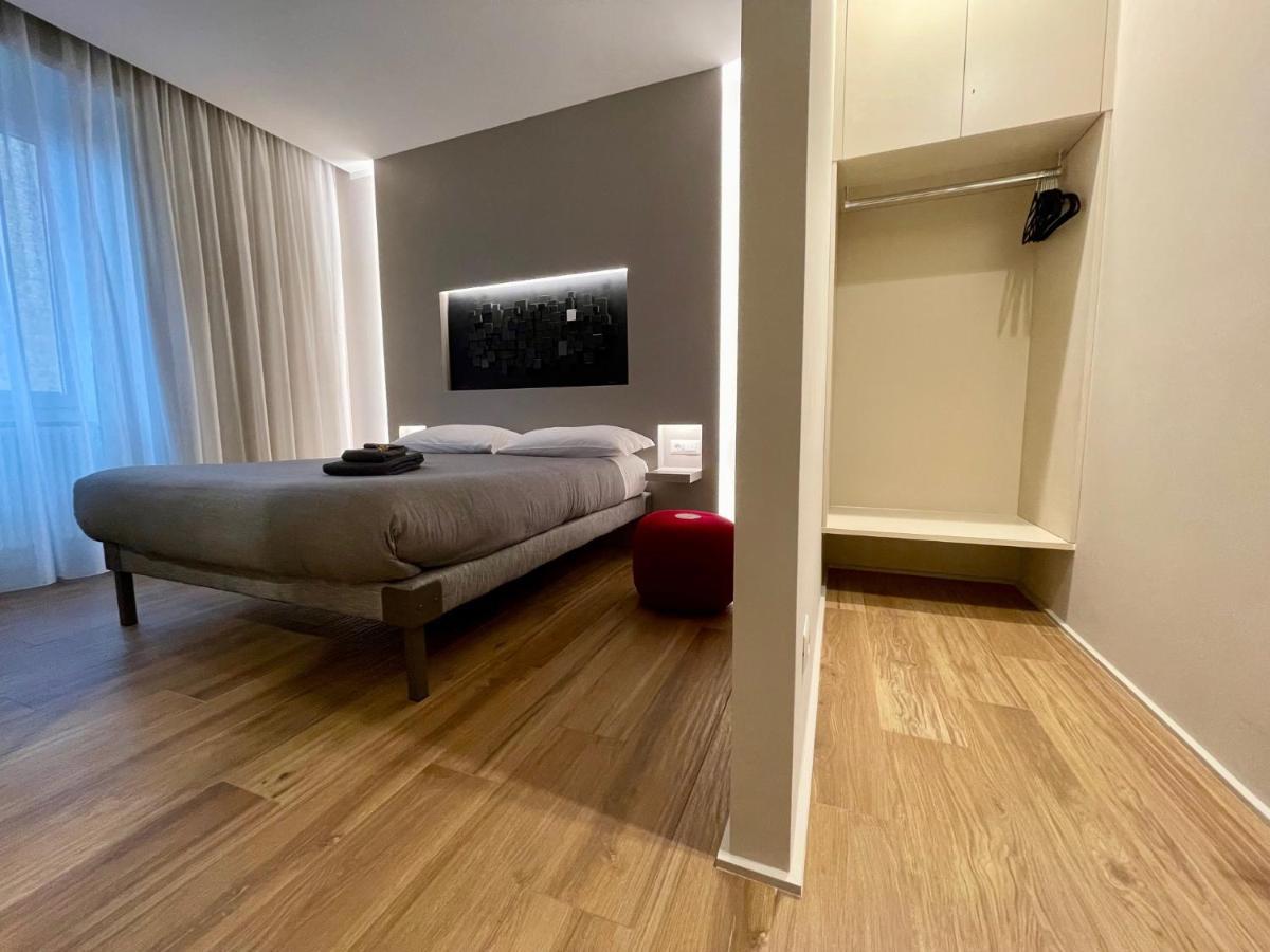 Hotel Lucrino 45 By Ale à Rome Extérieur photo