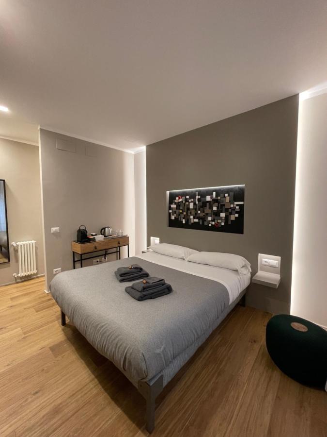 Hotel Lucrino 45 By Ale à Rome Extérieur photo