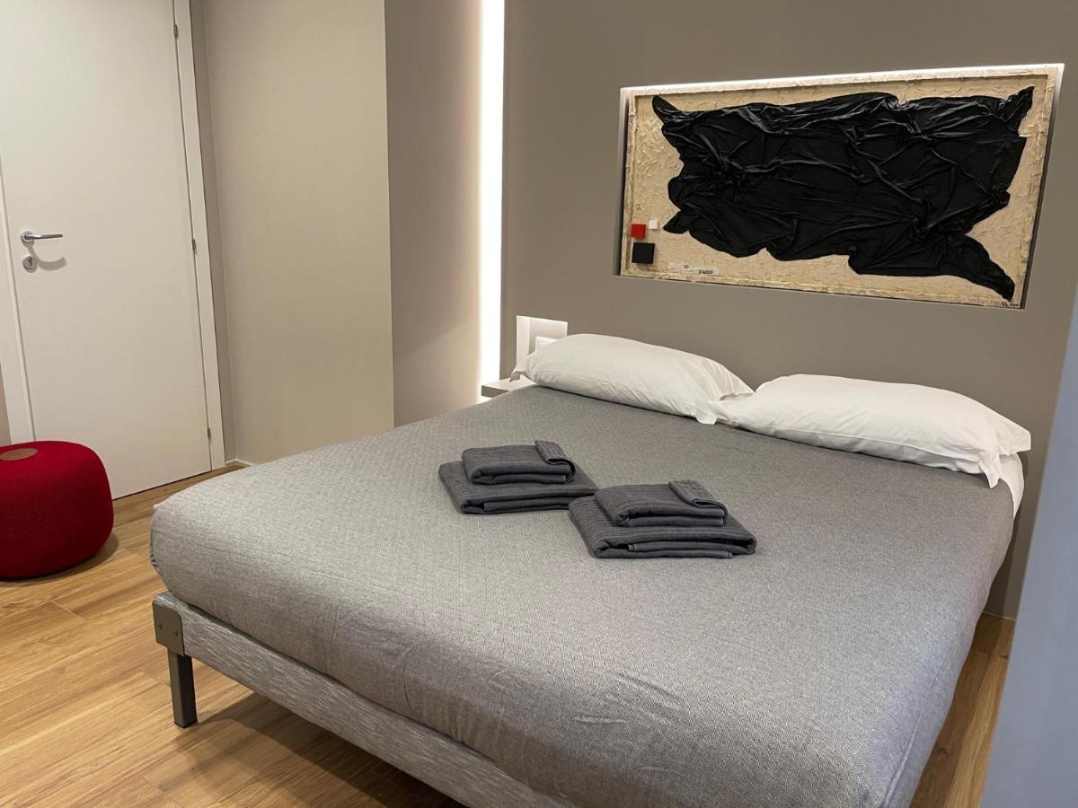 Hotel Lucrino 45 By Ale à Rome Extérieur photo