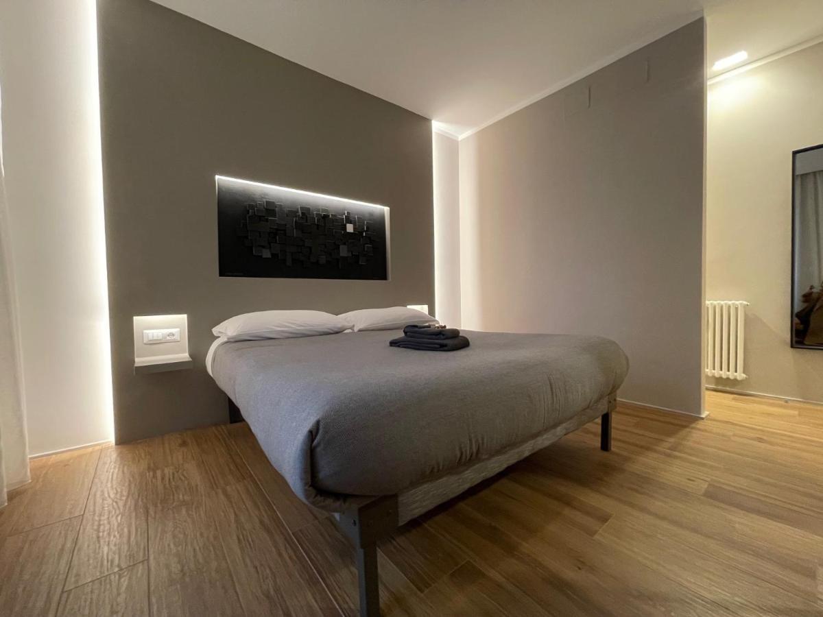Hotel Lucrino 45 By Ale à Rome Extérieur photo
