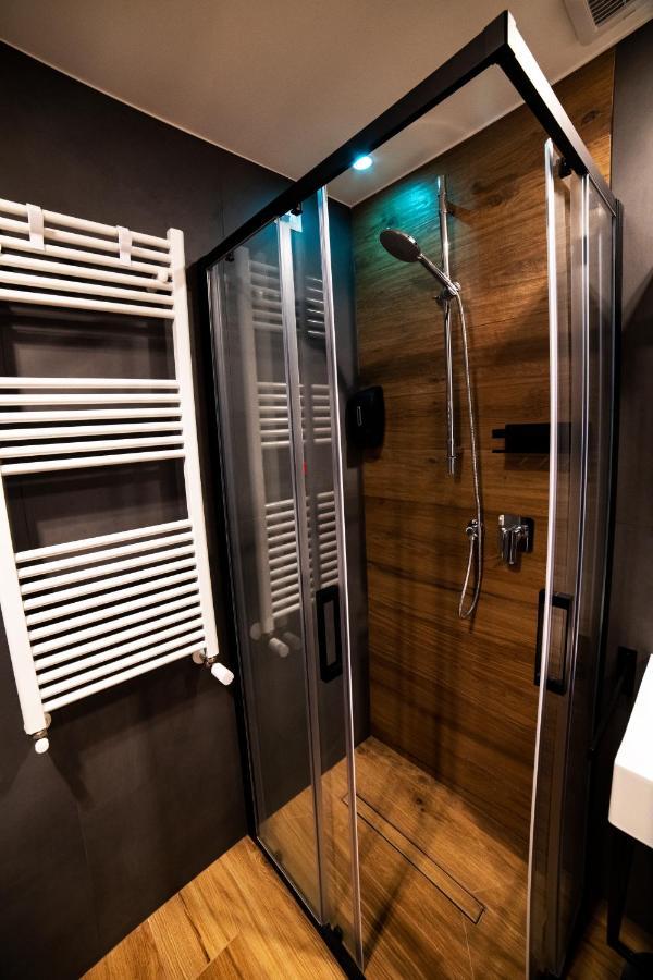 Hotel Lucrino 45 By Ale à Rome Extérieur photo