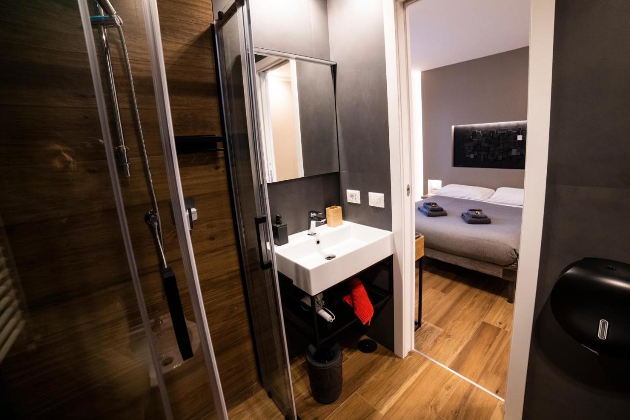 Hotel Lucrino 45 By Ale à Rome Extérieur photo