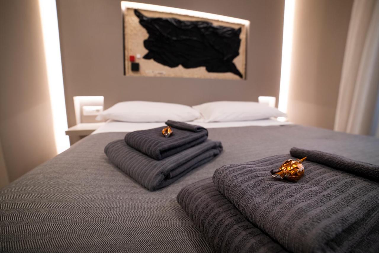 Hotel Lucrino 45 By Ale à Rome Extérieur photo