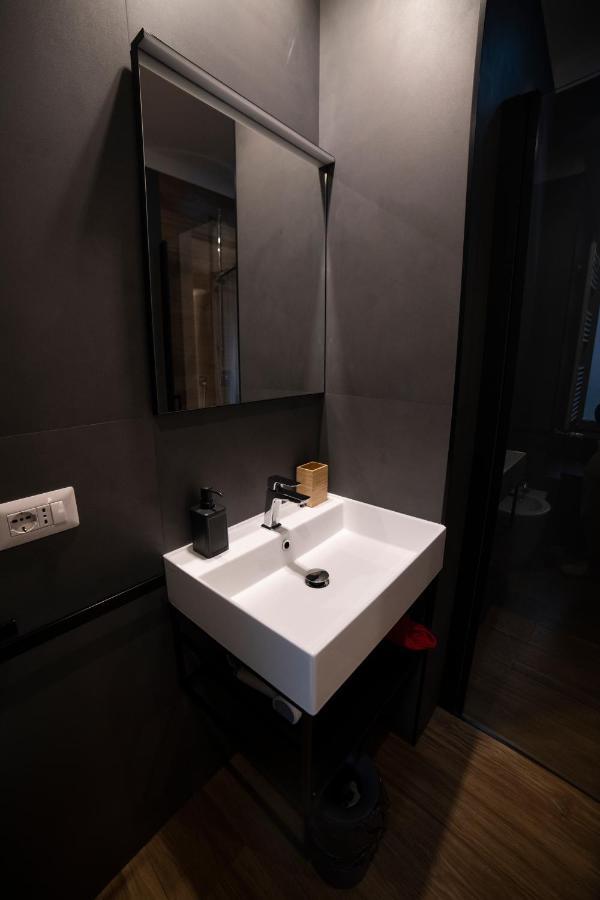 Hotel Lucrino 45 By Ale à Rome Extérieur photo